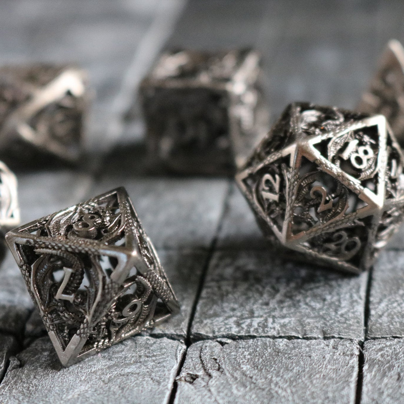 Dragon Hollow Metal Dice (And Box) DND Dice Set